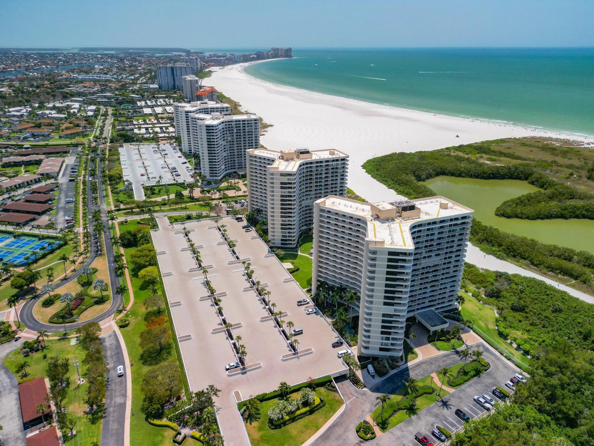 Beach Front Condo In Paradise Marco Island Exteriör bild
